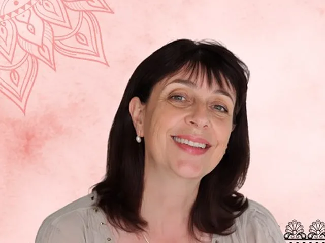Enna, speaking to camera in the video about the Vana Durga Homa