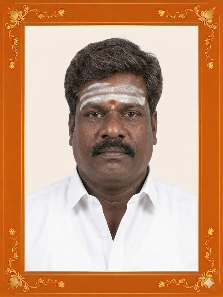 Guruji Muthulingam - Traditional Agasthiya Nadi Reader specializing in palm leaf readings